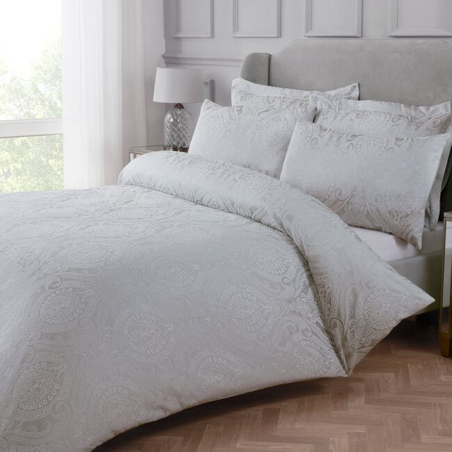 SUPER KING DUVET COVER Channonrock Jacquard Silver 200TC