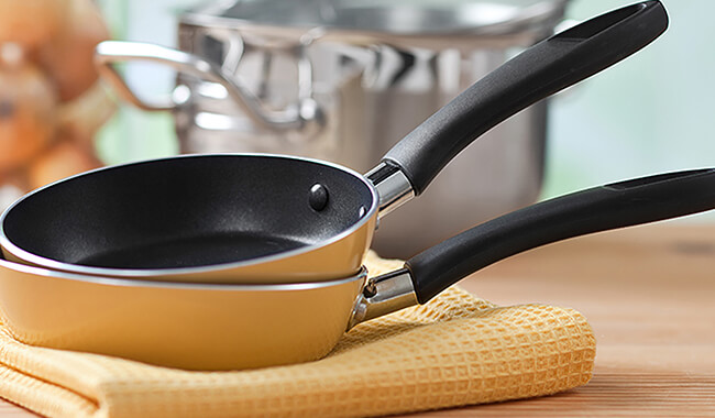 frying pans and cookware